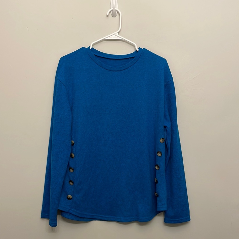 Blue long sleeved sweater